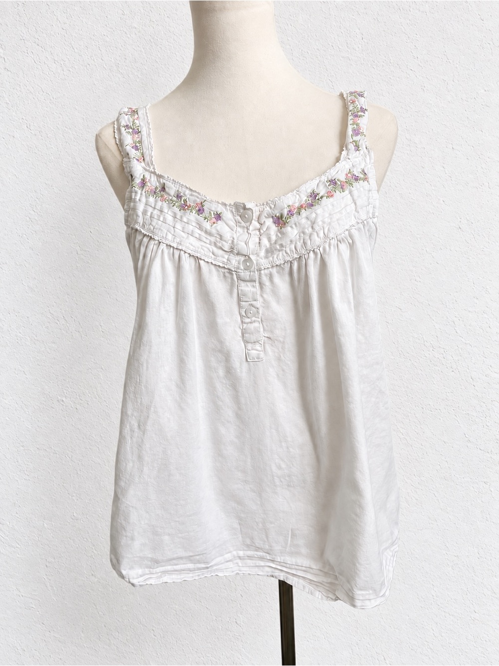White Floral Embroidered Babydoll Tank Top Cottagecore Fairycore Cami Blouse XL